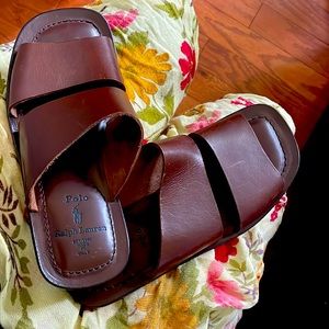 POLO RALPH LAUREN RESORT SANDAL. Men’s Brown size 8 1/2. Summer must have!!!